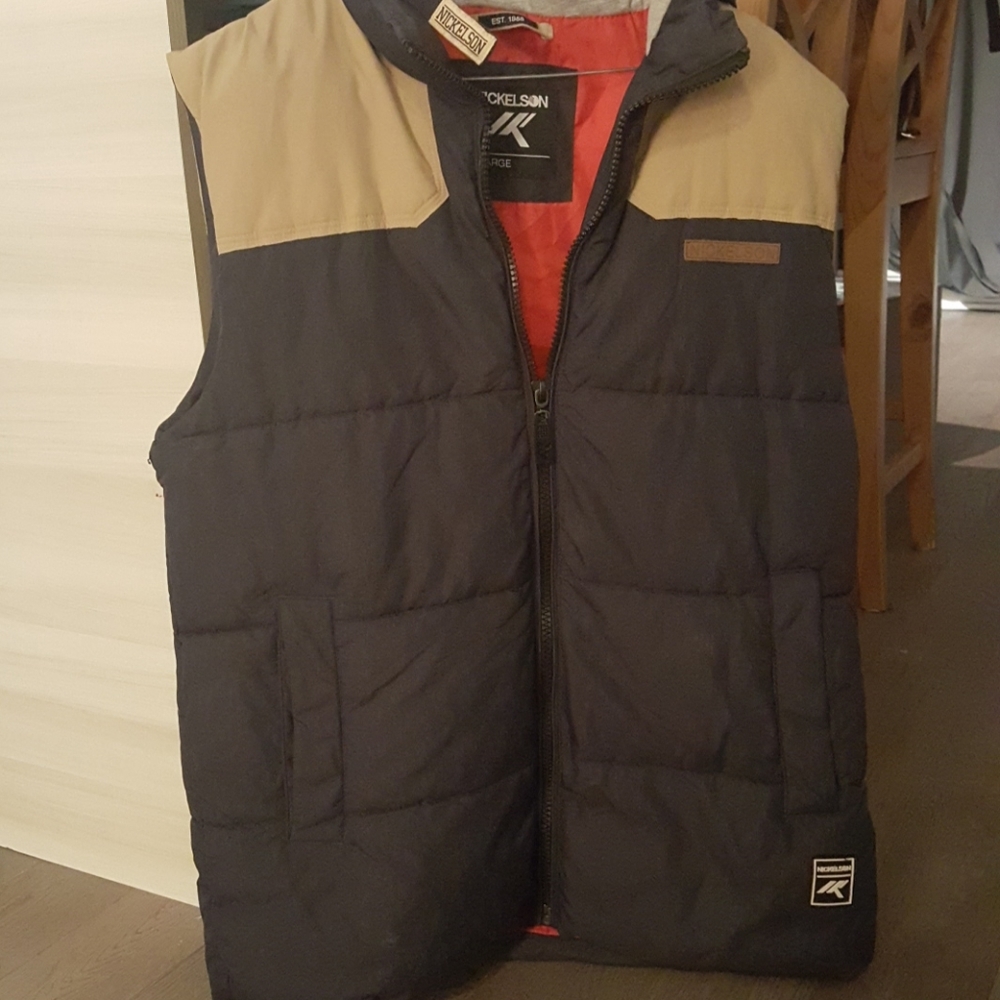 Vest with hoodie